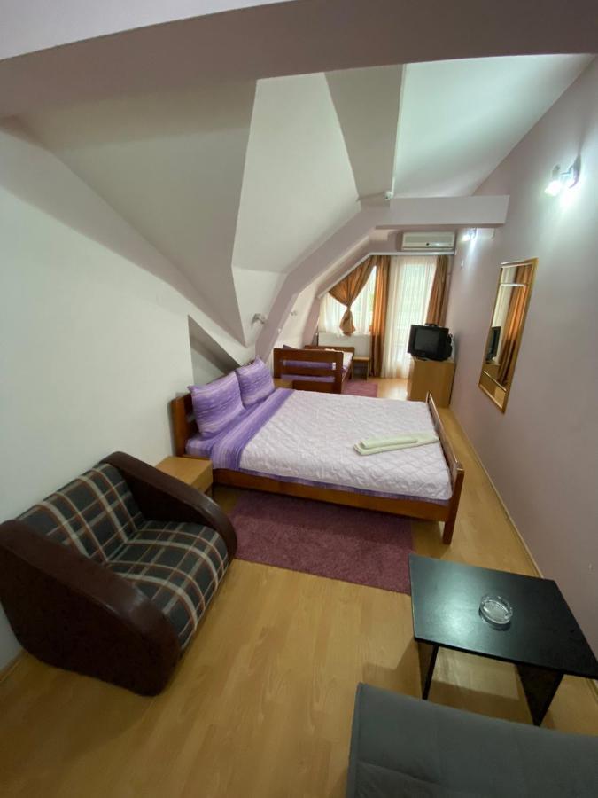 Zormaris-M Hotel Vranje Luaran gambar