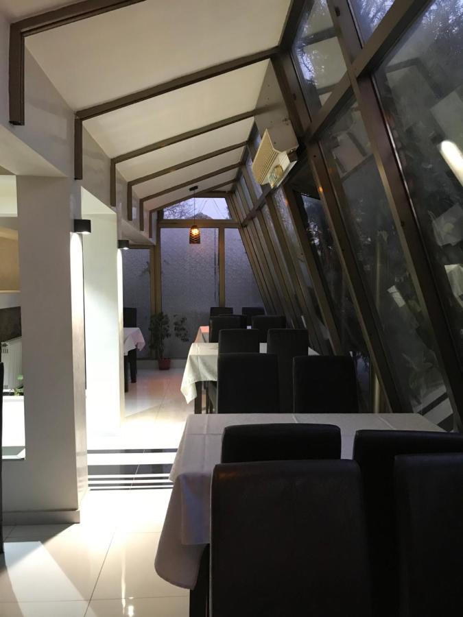 Zormaris-M Hotel Vranje Luaran gambar